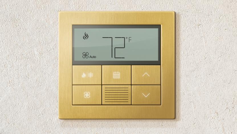 palladiom-thermostat-brb-on-textured-wall