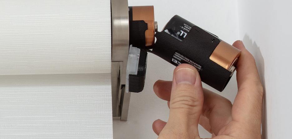 living-room-eo21-corner-battery-change