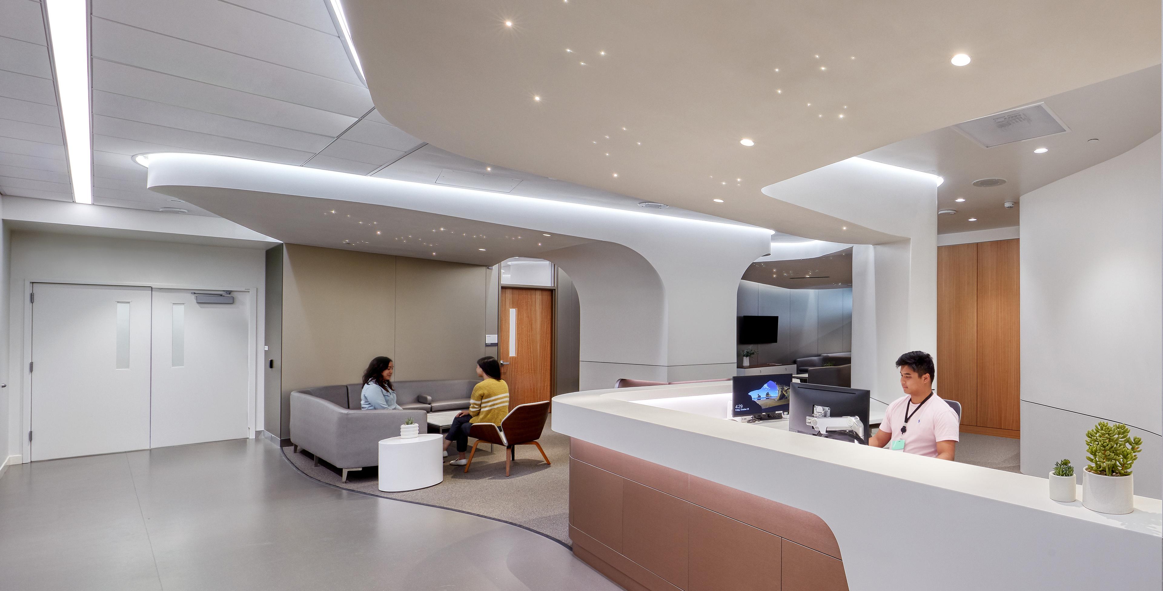 lobby-cedars-sinai-n9