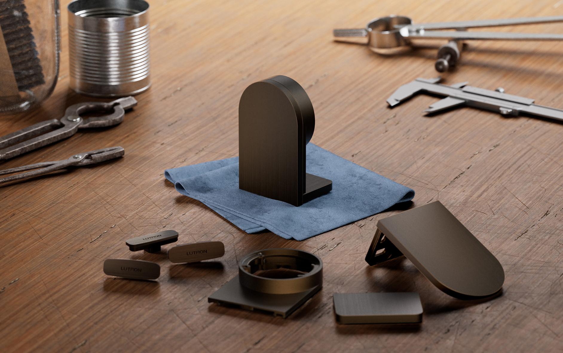 palladiom-wf-shade-bracket-tabletop-vignette