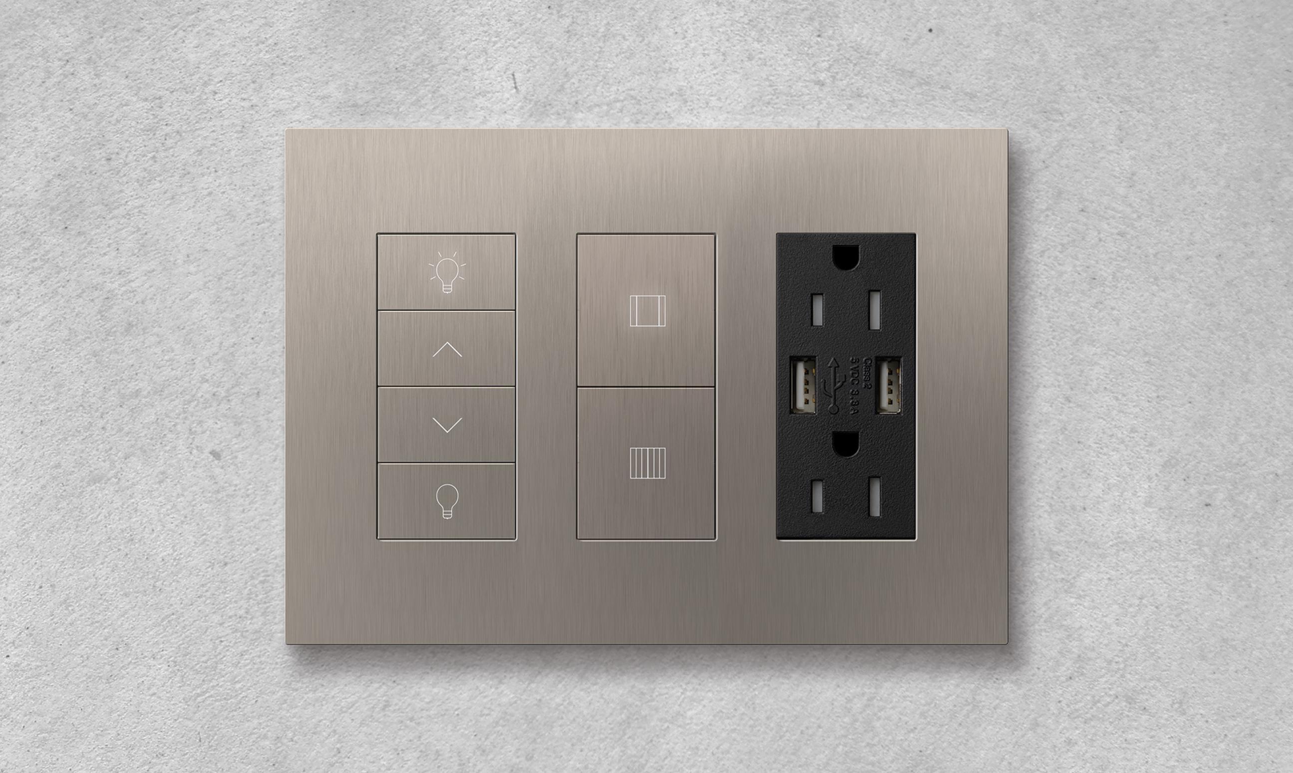 palladiom-4-receptacle-sn-on-wall