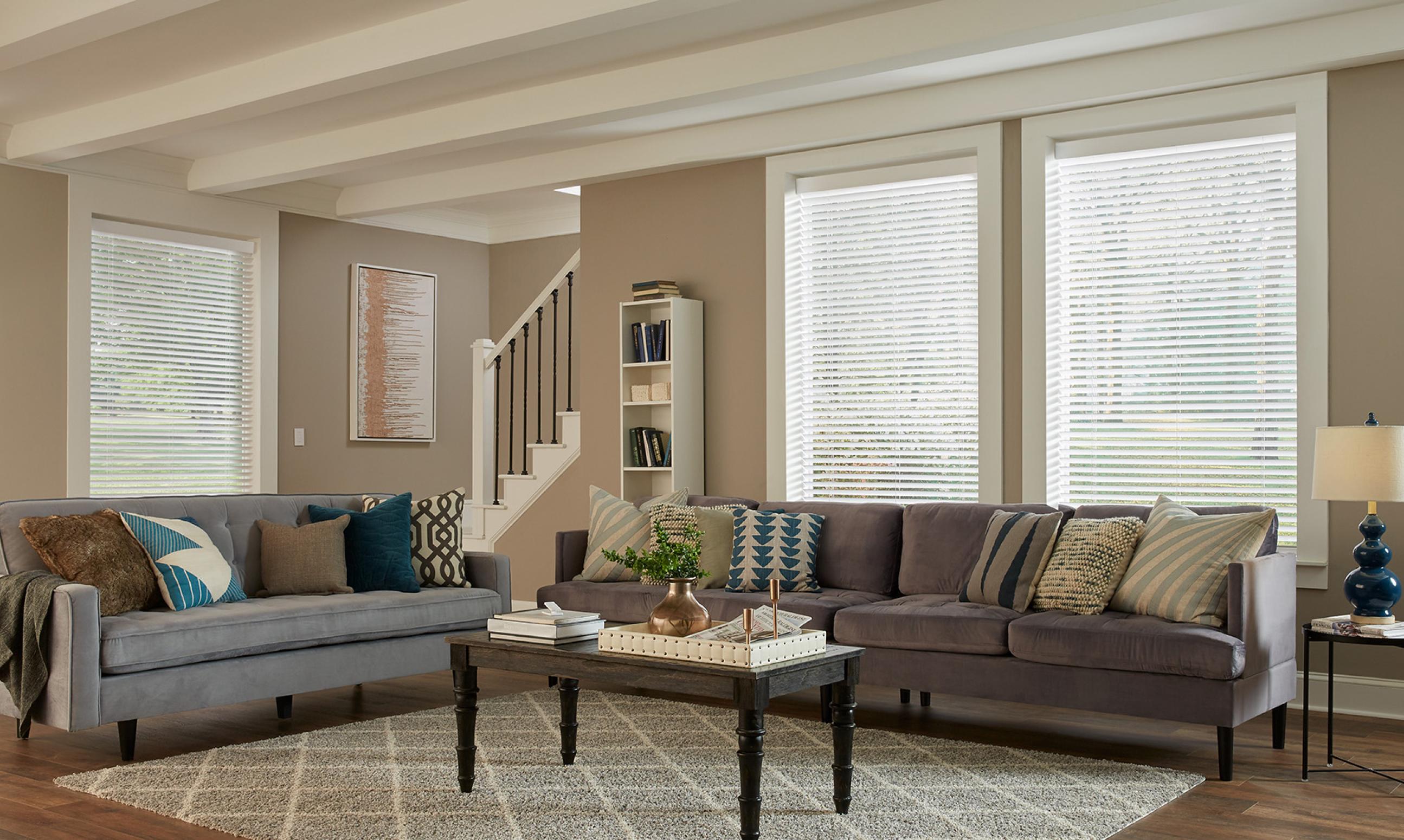 livrm-blinds-s19-white-angle-tilt-upward